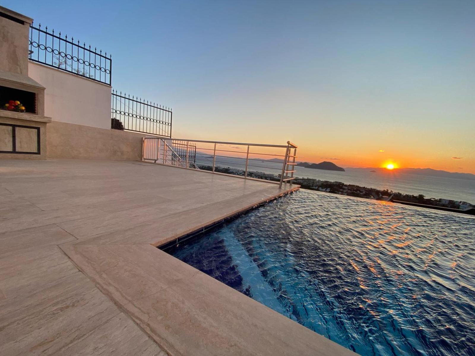 Bodrum Eason Villa & House 350M2 Full Sea View With Private Infinity Pool ภายนอก รูปภาพ